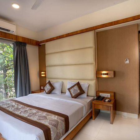 Home2 Suites And Service Apartments, Mumbai Airport Екстер'єр фото