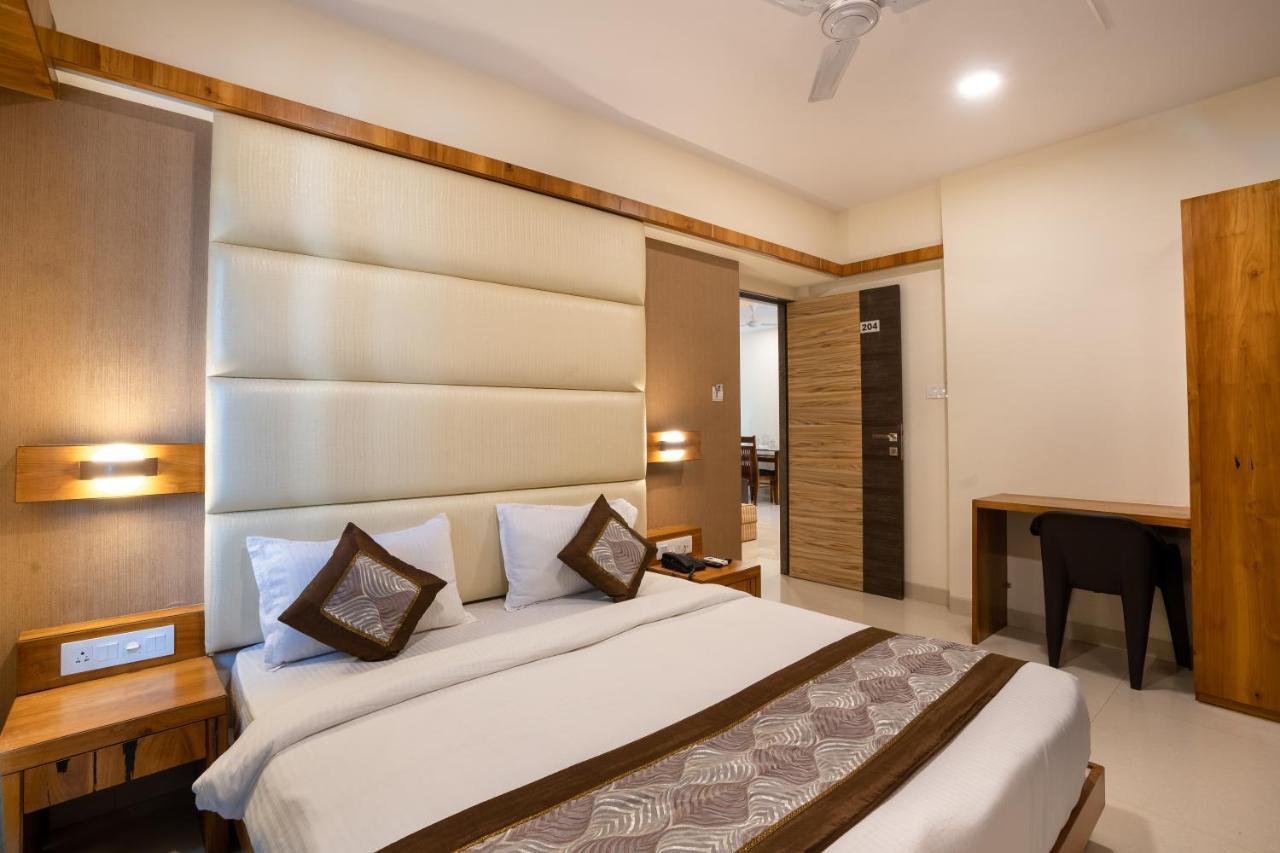 Home2 Suites And Service Apartments, Mumbai Airport Екстер'єр фото