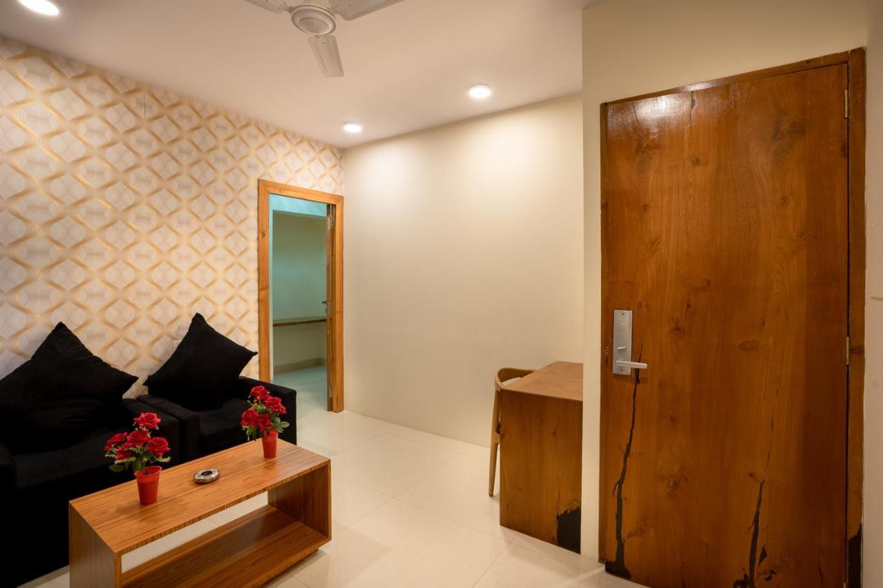 Home2 Suites And Service Apartments, Mumbai Airport Екстер'єр фото