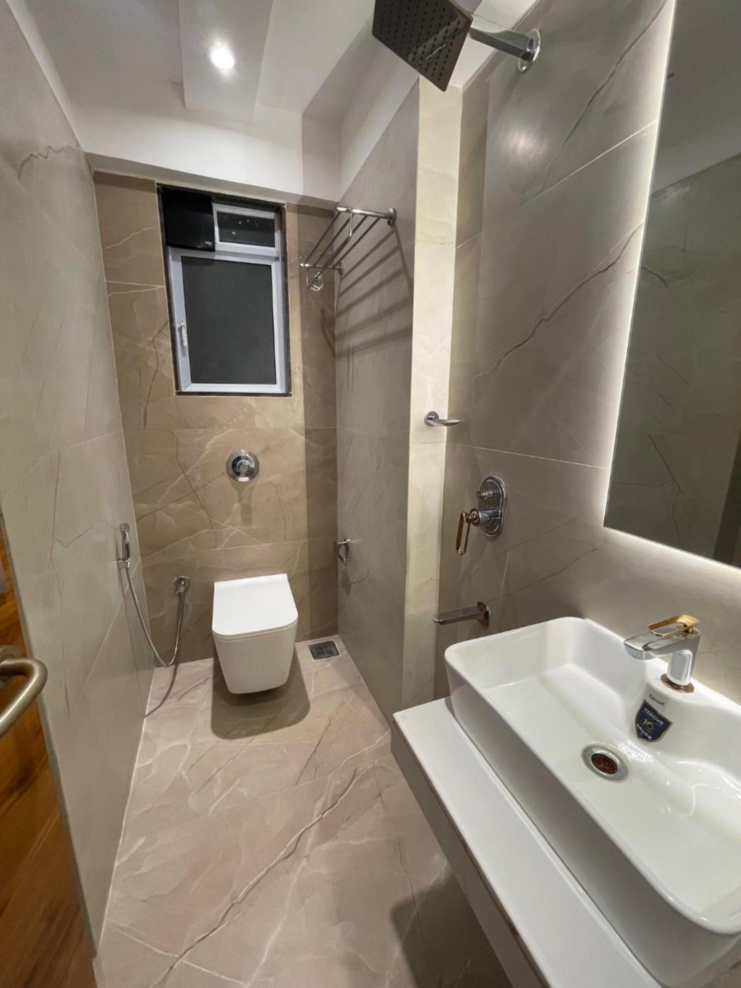 Home2 Suites And Service Apartments, Mumbai Airport Екстер'єр фото