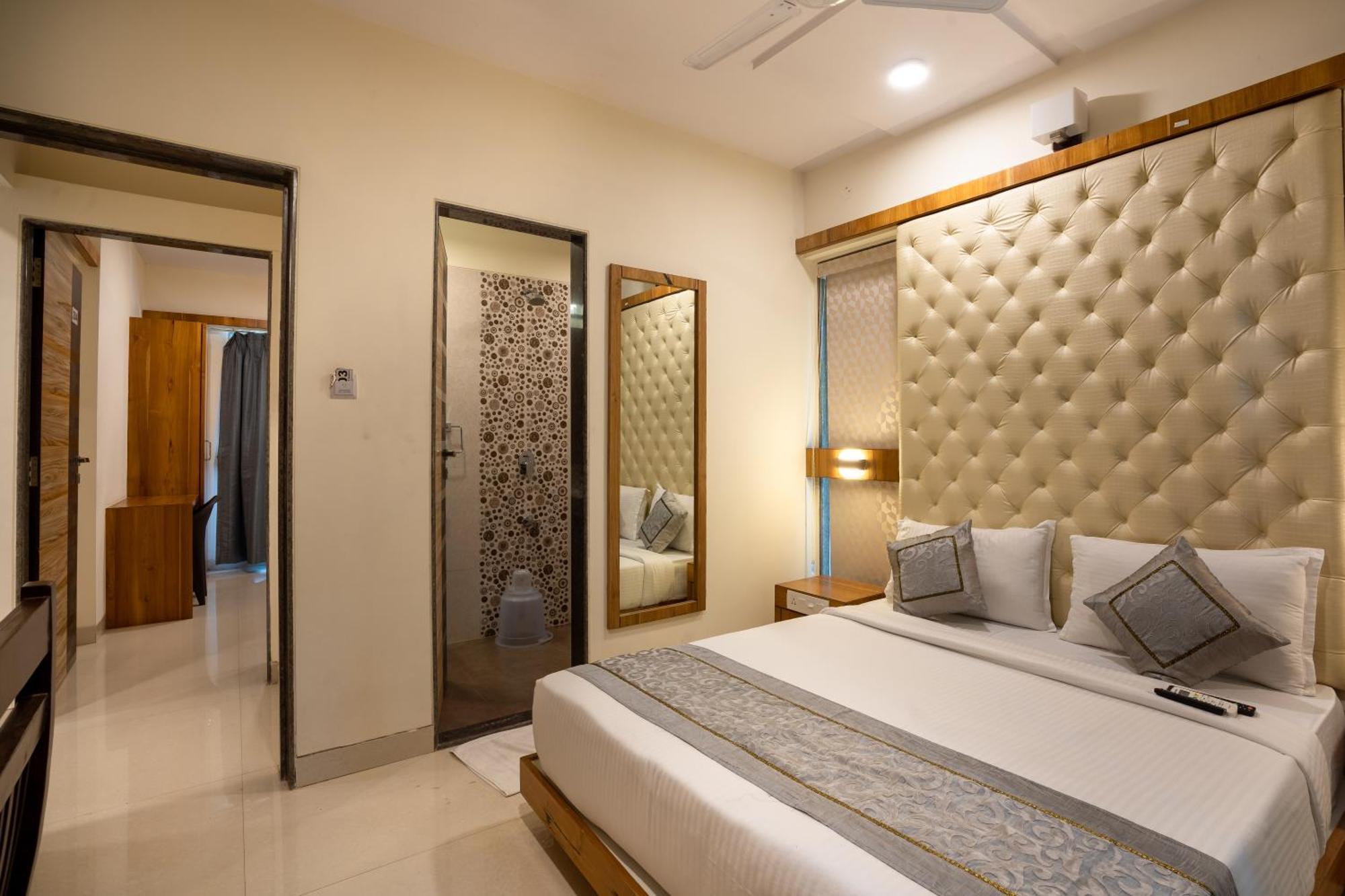 Home2 Suites And Service Apartments, Mumbai Airport Номер фото